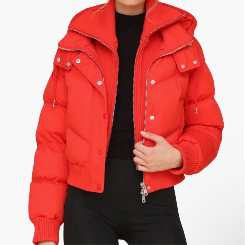 NWT- AVEC LES FILLES Thermalpuff Crop Puffer Jacket with Rib Bib